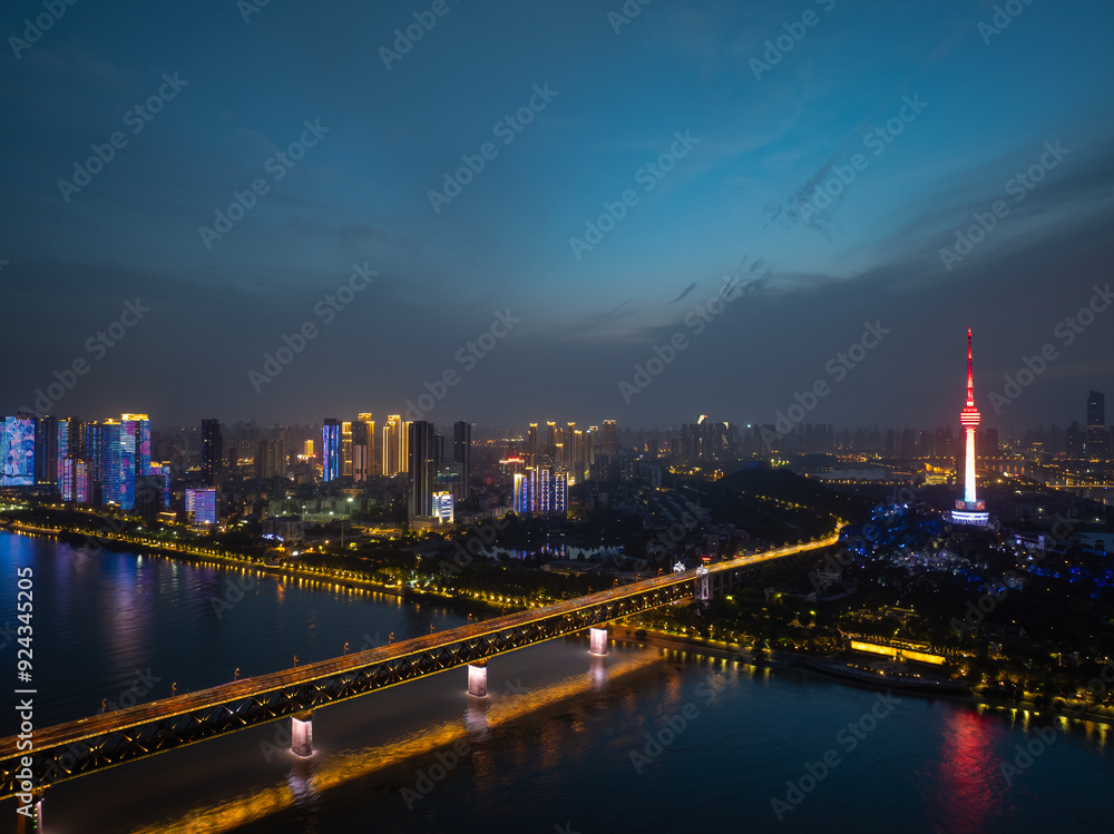 Skyline view of Wuhan City landmark Skyline view of Wuhan City landmark