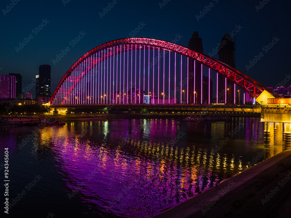 Naklejka premium Skyline view of Wuhan City landmark