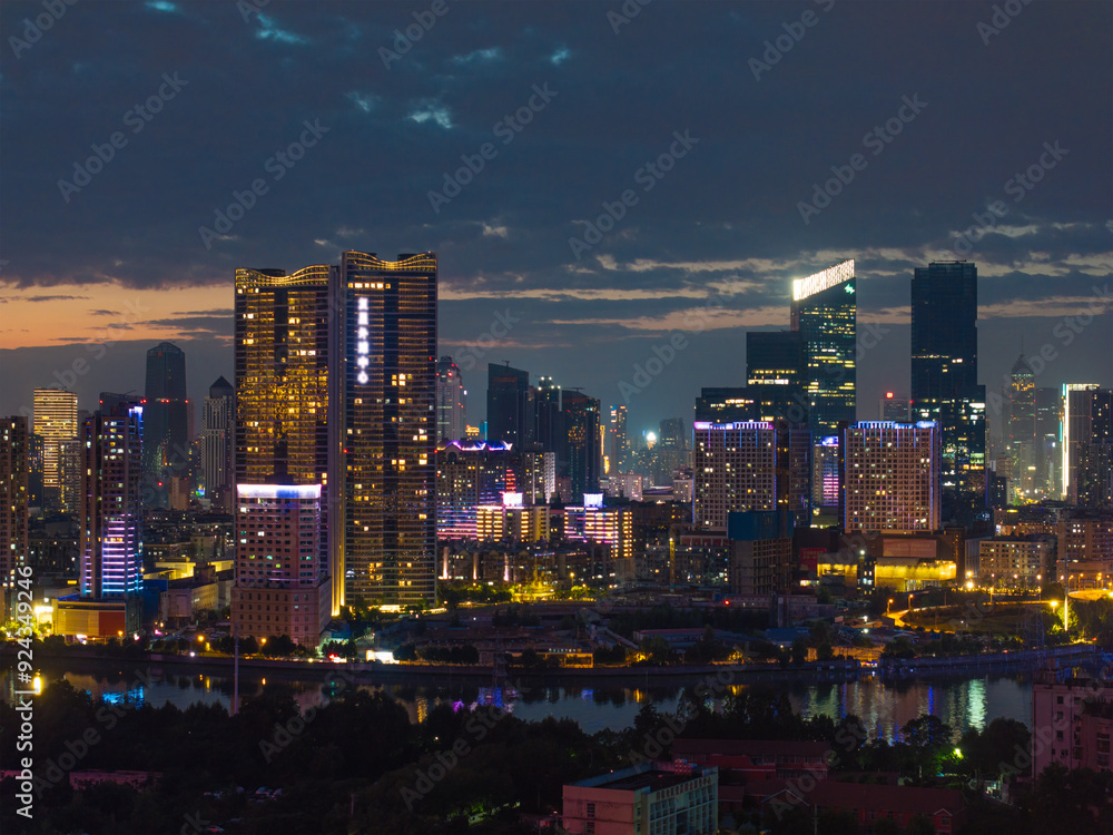 Fototapeta premium Skyline view of Wuhan City landmark
