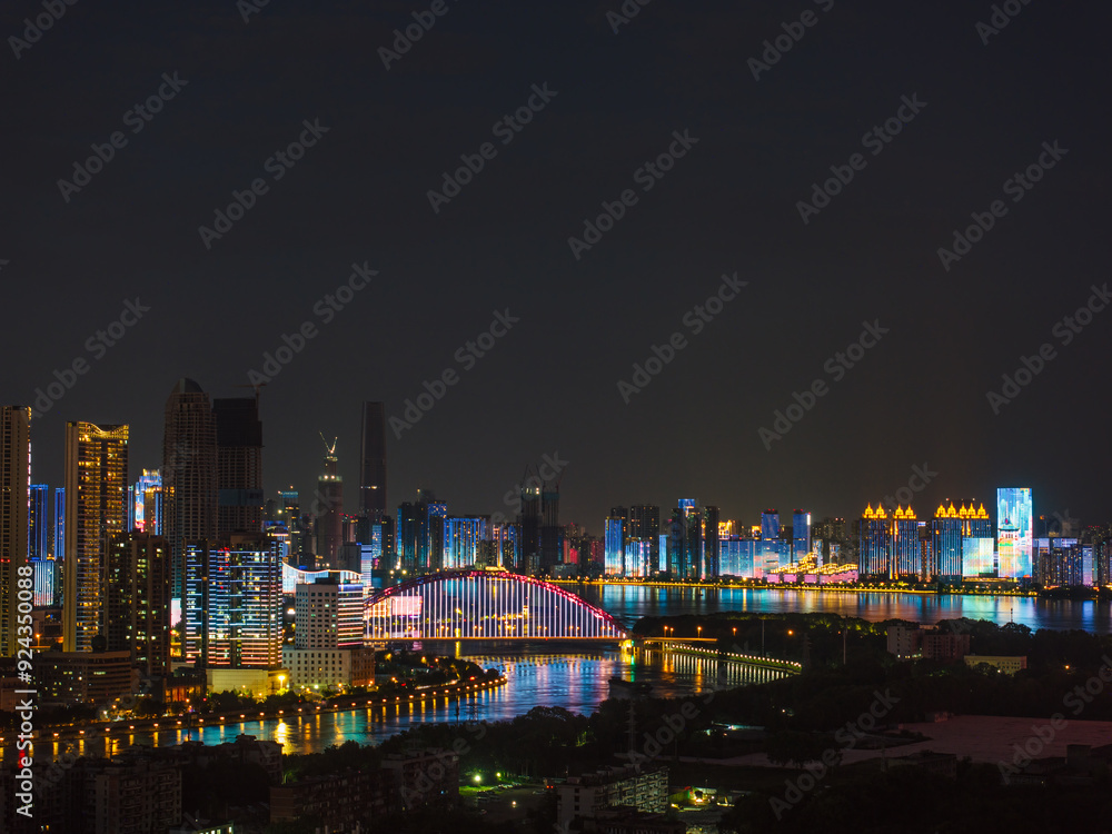 Obraz premium Skyline view of Wuhan City landmark