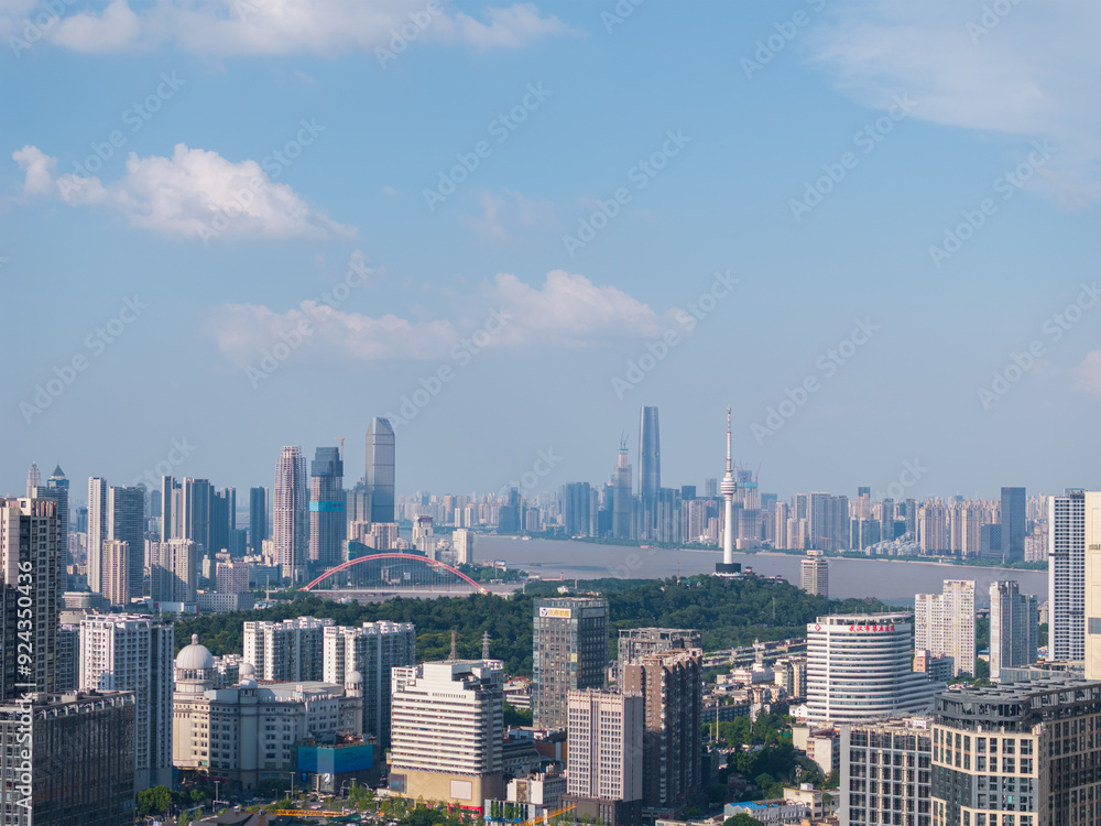Obraz premium Skyline view of Wuhan City landmark
