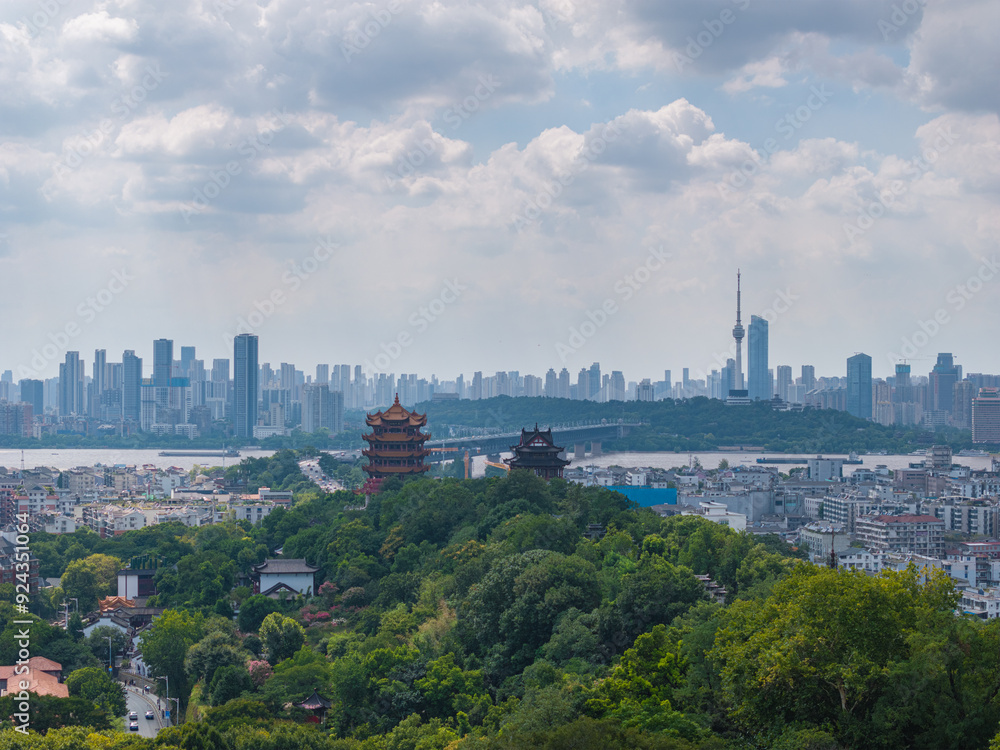 Fototapeta premium Skyline view of Wuhan City landmark