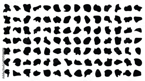 Hand Drawn Organic Shapes Liquid and fluid shape Black symbol Set