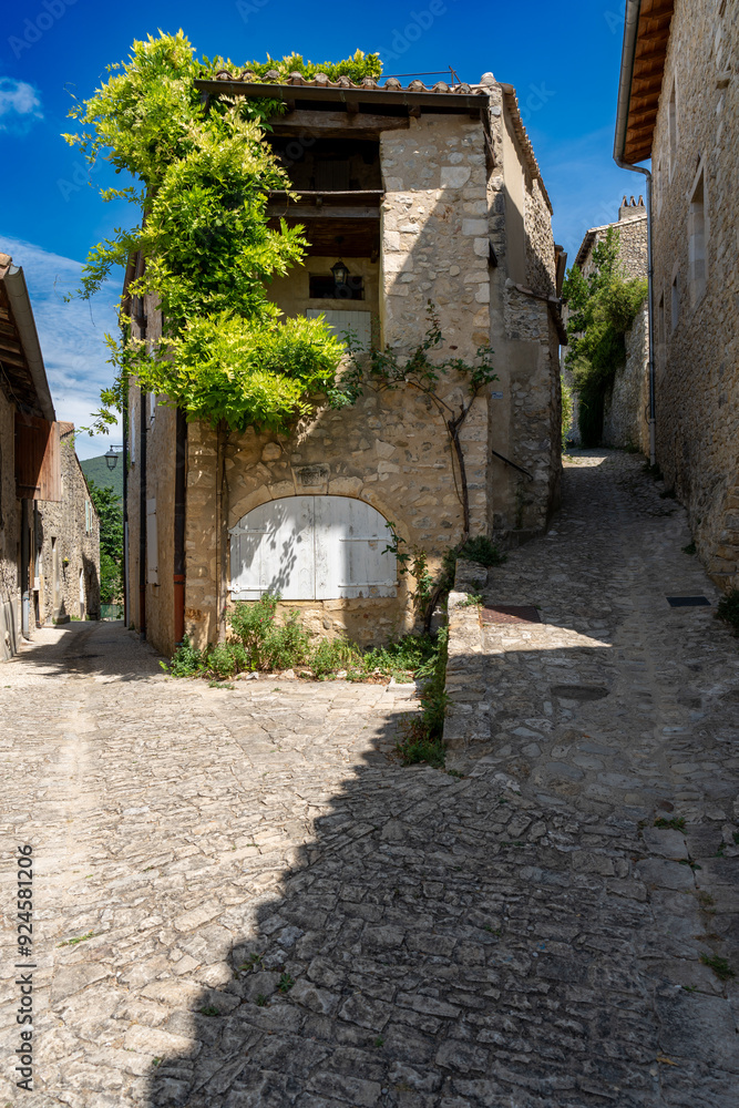 Obraz premium Village perché de la Drôme, Mirmande