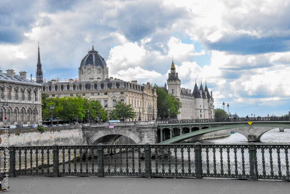 Obraz premium France. Paris. Views and attractions in summer