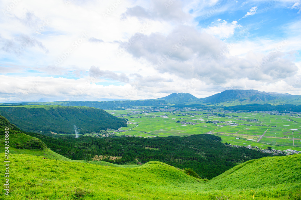 Fototapeta premium 阿蘇国立公園 大観峰からの一望