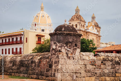 Historic Elegance of Cartagena: Ancient Walls and Colonial Architecture photo