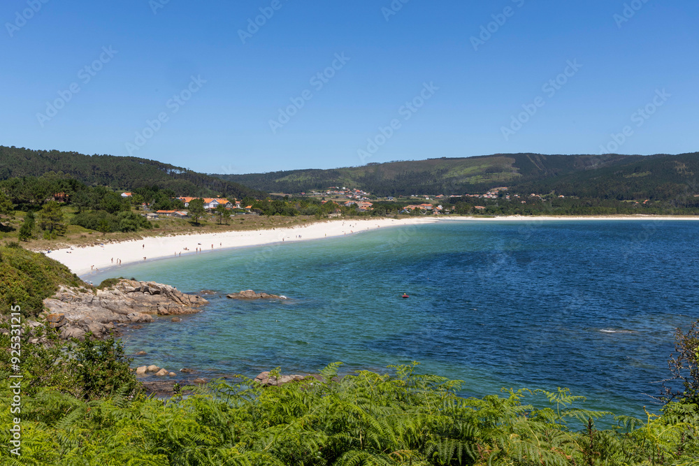Spanien - Galicien: Weißer Sandstrand, türkises Meer, grüne Berge - Rundfahrt zwischen Fisterra und Muros Spanien - Galicien: Weißer Sandstrand, türkises Meer, grüne Berge - Rundfahrt zwischen Fisterra und Muros