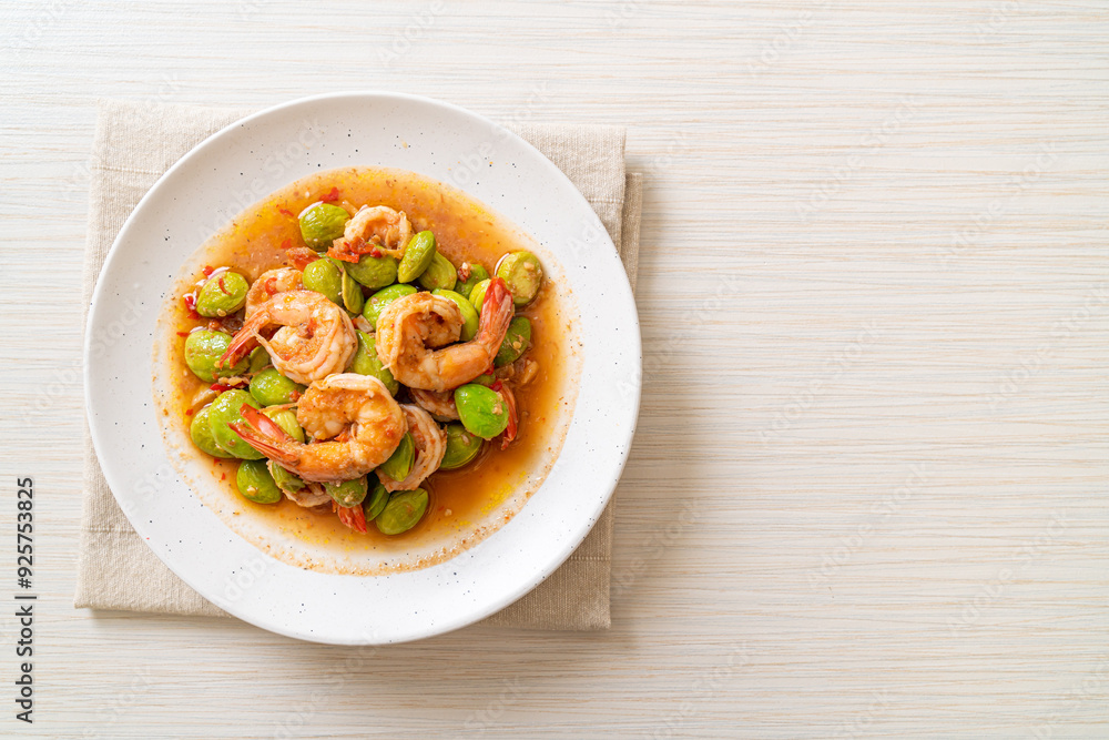 Stir-Fried Twisted Cluster Bean with Shrimp