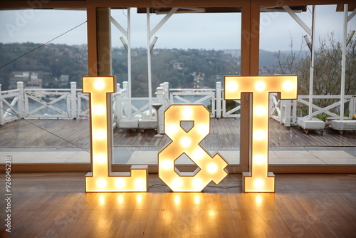 Obraz na płótnie A pair of illuminated letters
