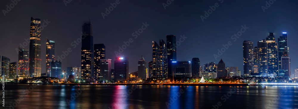 Fototapeta premium Night view of Qingdao City