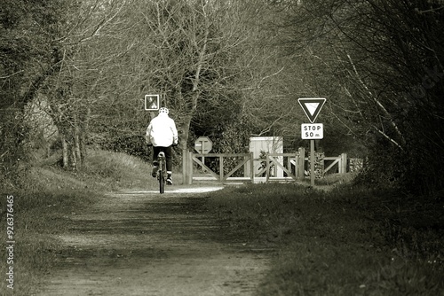 Obraz na płótnie Cycliste sur les chemins de campagne . w salonie