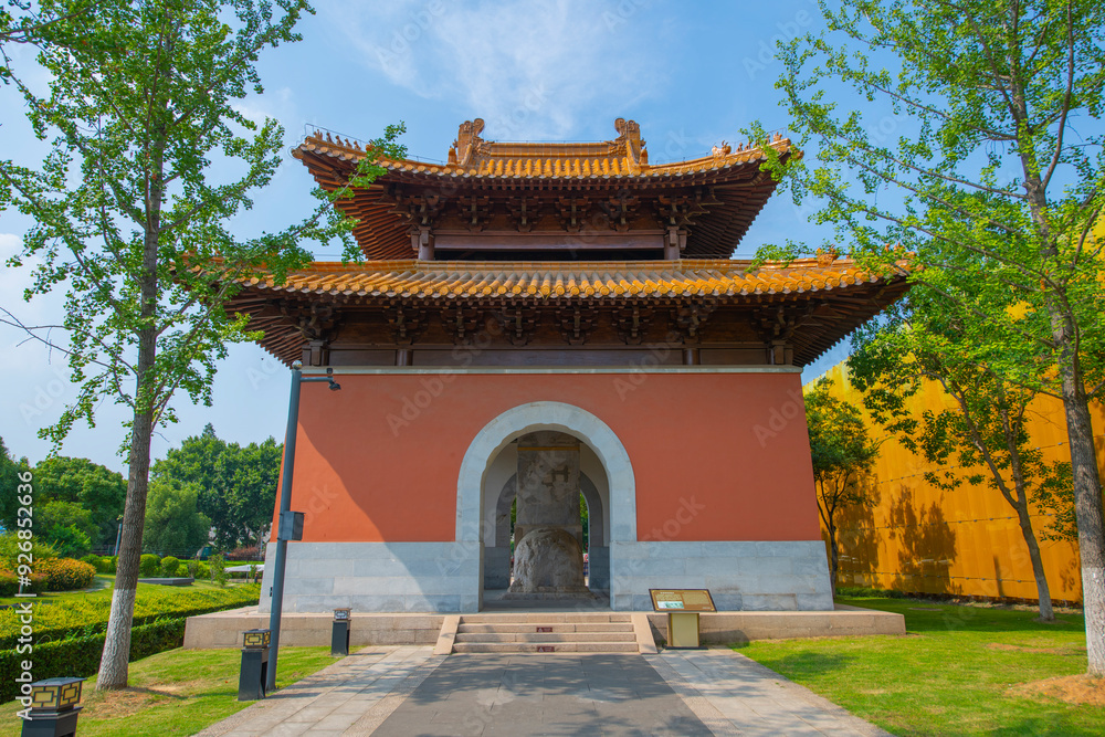 Φωτογραφία Stele Pavilion of Great Bao En Temple in Nanjing, Jiangsu Province, China