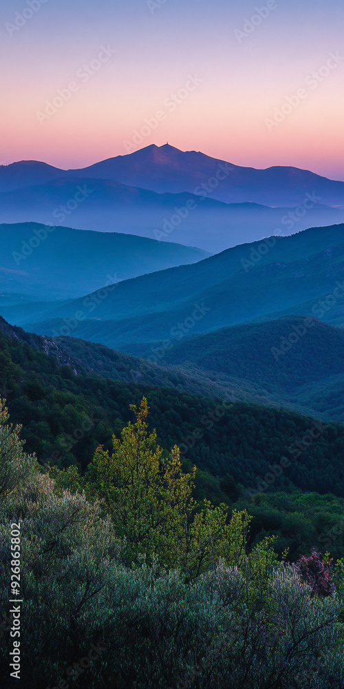 Fototapeta premium Serene mountain landscape at sunrise