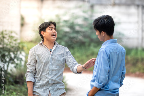 Canvas Print Conflict between people, Friction in friendship