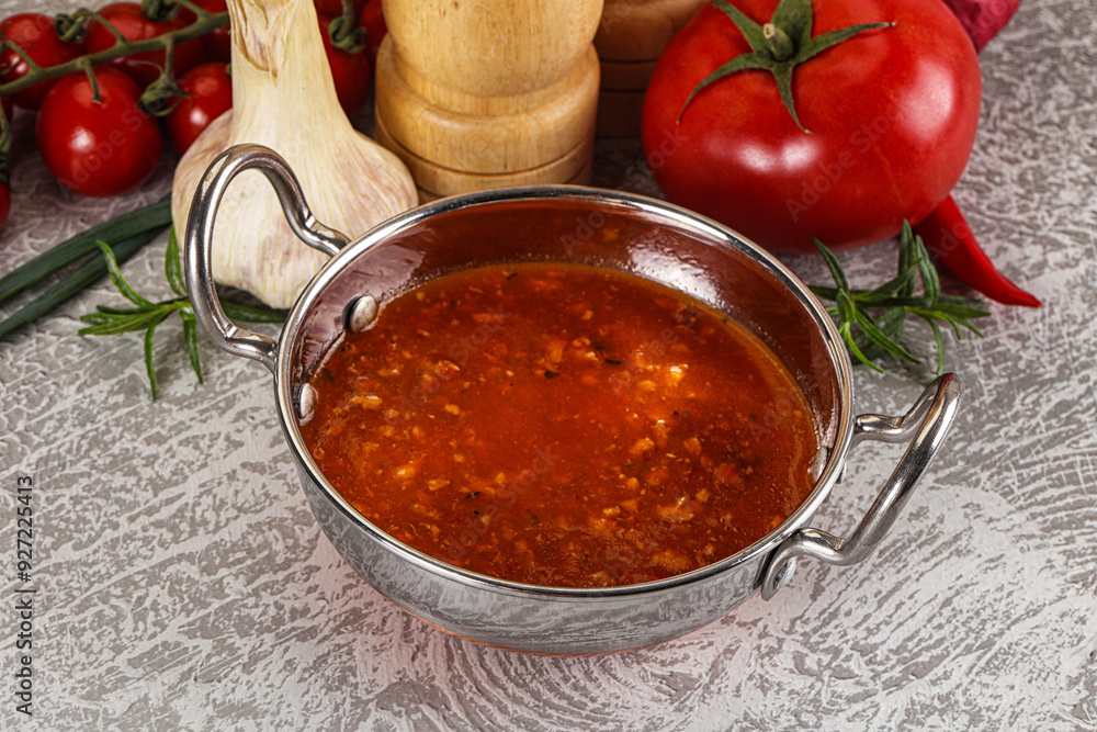 Hot tomato soup with diced chicken Hot tomato soup with diced chicken
