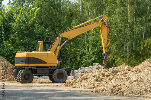 Obraz na płótnie Ein Bagger auf einer Baustelle w salonie