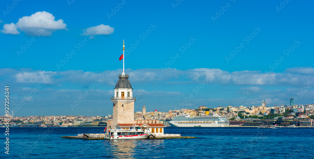 Fototapeta premium Maiden's Tower with beautiful sunrise sky in Istanbul, Turkey. (Turkish Name: KIZ KULESI). Colorful sunrise sky in Istanbul.