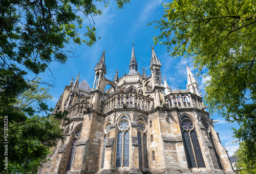 Obraz na płótnie south facade of famous old cathedral in reims w salonie