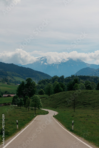 road to the mountains