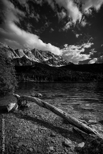 Eibsee black and white