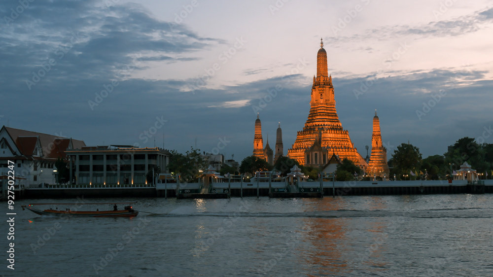Obraz premium Travel to Bangkok, Thailand ,Wat Arun