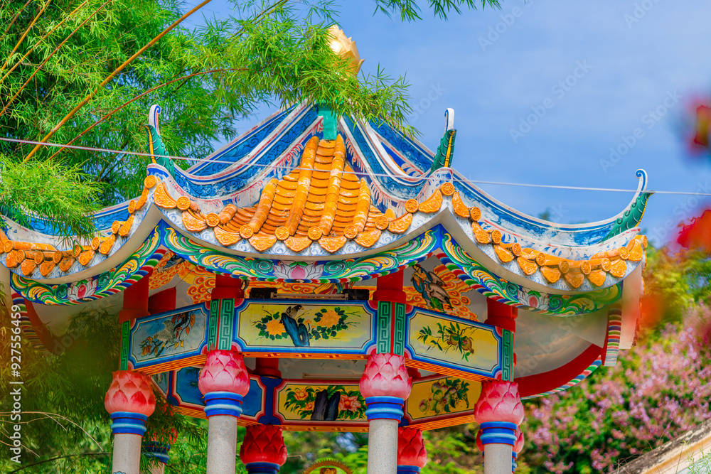 Fototapeta premium Wallpaper from the top of the mountain, overlooking the panorama, with the wind blowing all the time, fresh air, is a viewpoint that adventurers regularly visit.