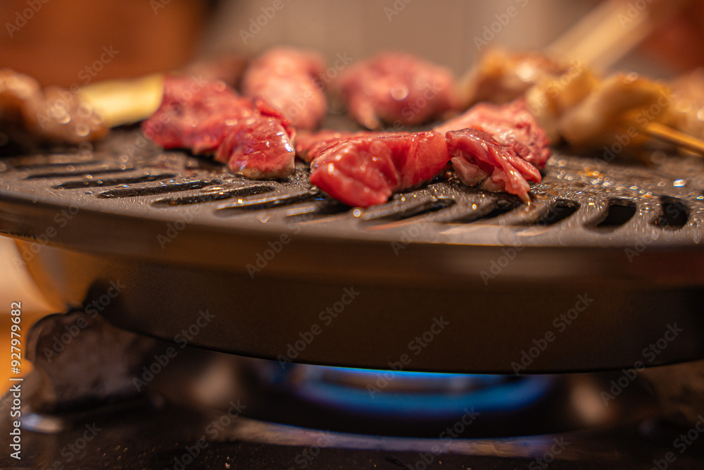 ガスコンロで熱する鉄板で焼肉 ガスコンロで熱する鉄板で焼肉