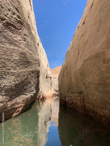 Lake Powell looks like Mars