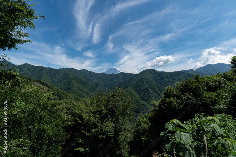 山梨県南巨摩郡身延町から望む夏の富士山