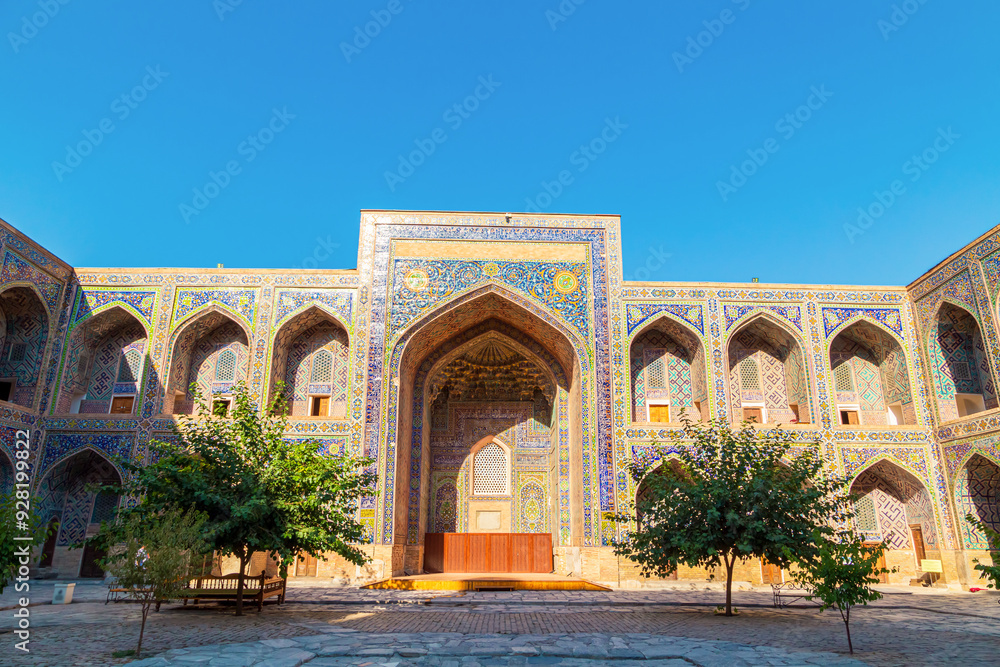 Fototapeta premium The courtyard of the Sherdor Madrassah on Registan Square.