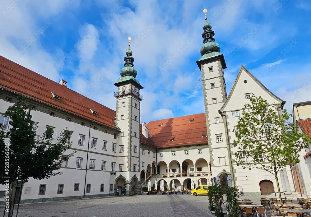 Obraz premium Klagenfurt Altstadt und Sehenswürdigkeiten