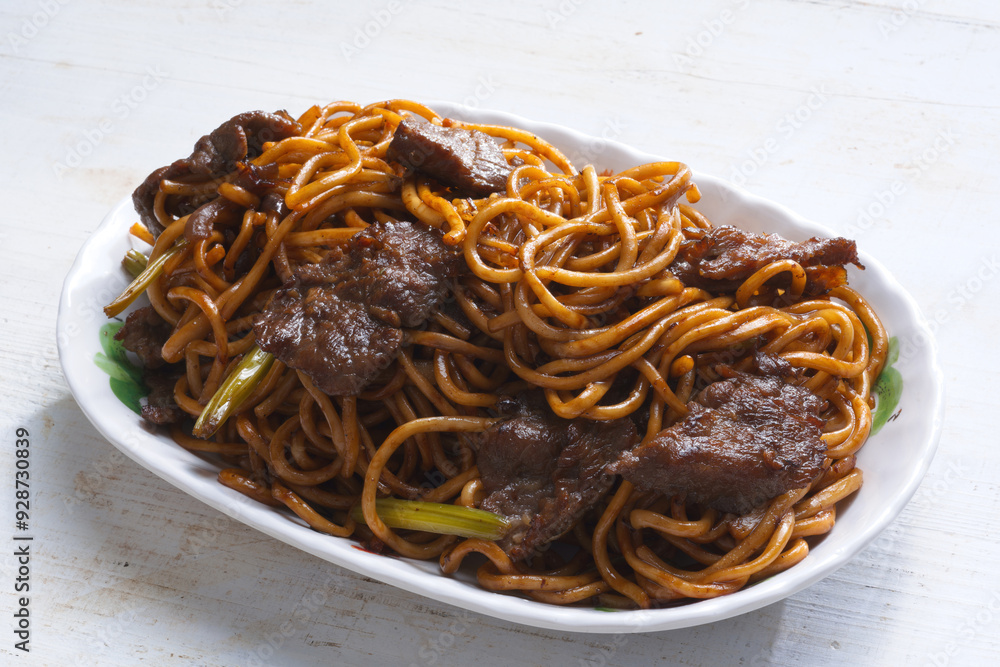 chinese beef fried noodle