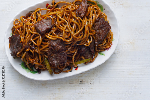 chinese beef fried noodle