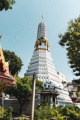 Photography inside wat arun temple in bangkok