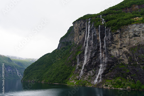 Die sieben Schwestern im Geirangerfjord 3 photo