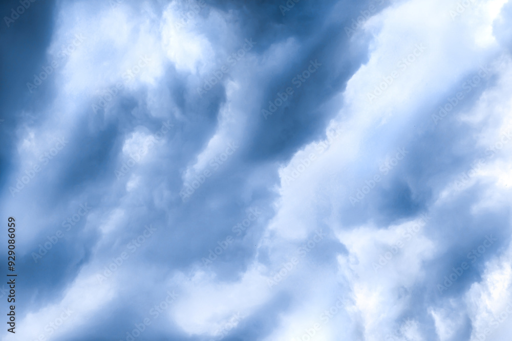 Obraz premium Storm clouds in sky 