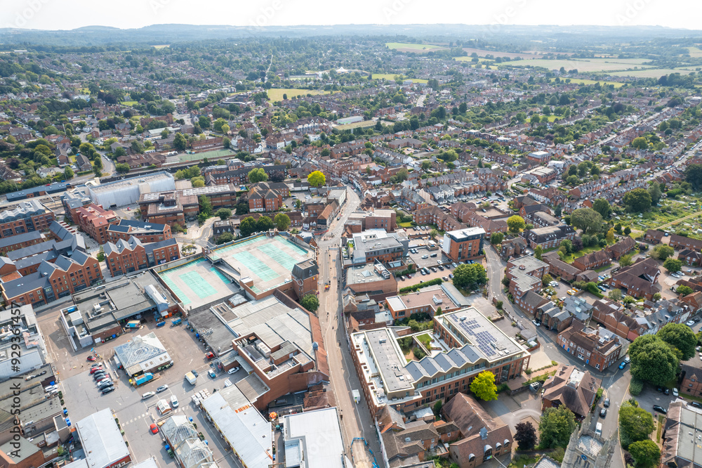 Obraz premium Newbury, Downtown center, Berkshire, South England. Beautiful aerial view
