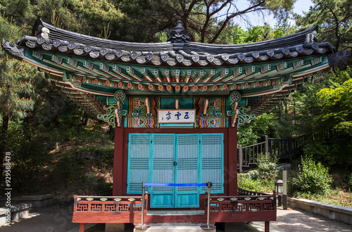 Photography Jongno-gu, Seoul, South Korea - May 12, 2022: Front view of paper door and signb
