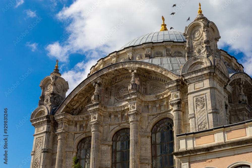 Fototapeta premium An exterior view of the Ortaköy Mosque, officially known as the Grand Mecidiye Mosque, Istanbul, Turkey, located next to the Ortaköy pier square, one of the most popular places on the Bosphorus.