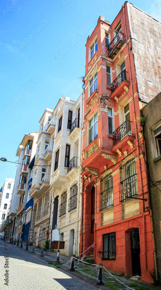 Obraz premium Roadside historical houses in the yeldegirmeni kadikoy istanbul