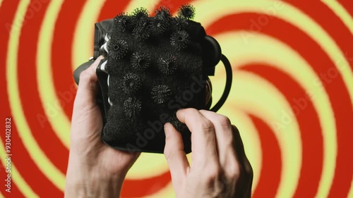 Bunchems Velcro Crunched in Hand