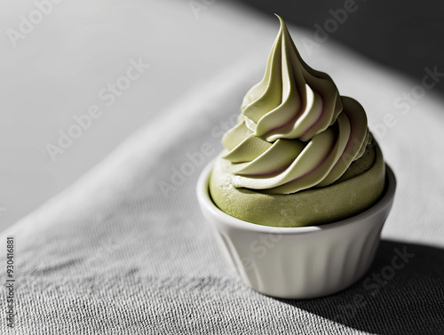 A single-serving matcha mou...