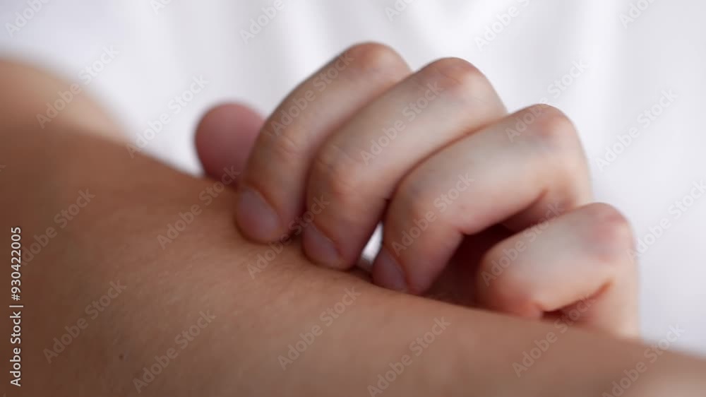 Skin rash.
A man scratches his hand.
Scabies, allergies, itching, skin, body, dermatologist Skin rash.
A man scratches his hand.
Scabies, allergies, itching, skin, body, dermatologist