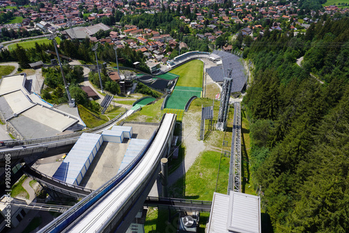 Blick von der Schanzenanlage in Oberstdorf im Allgäu