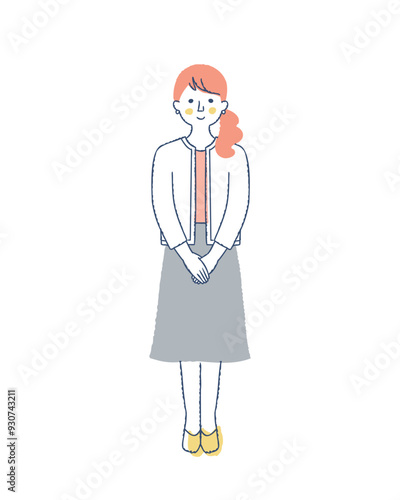 手を組んでいる笑顔の女性