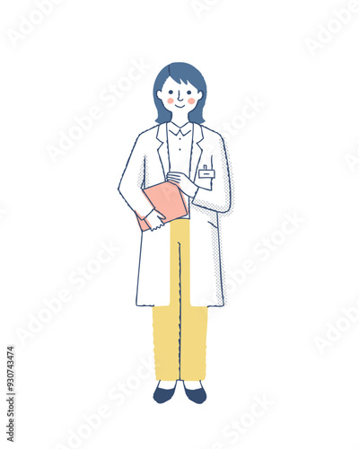 白衣姿の笑顔の女性