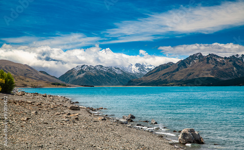 Obraz na plátně lake and mountains