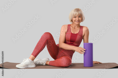 Sporty beautiful mature hap...