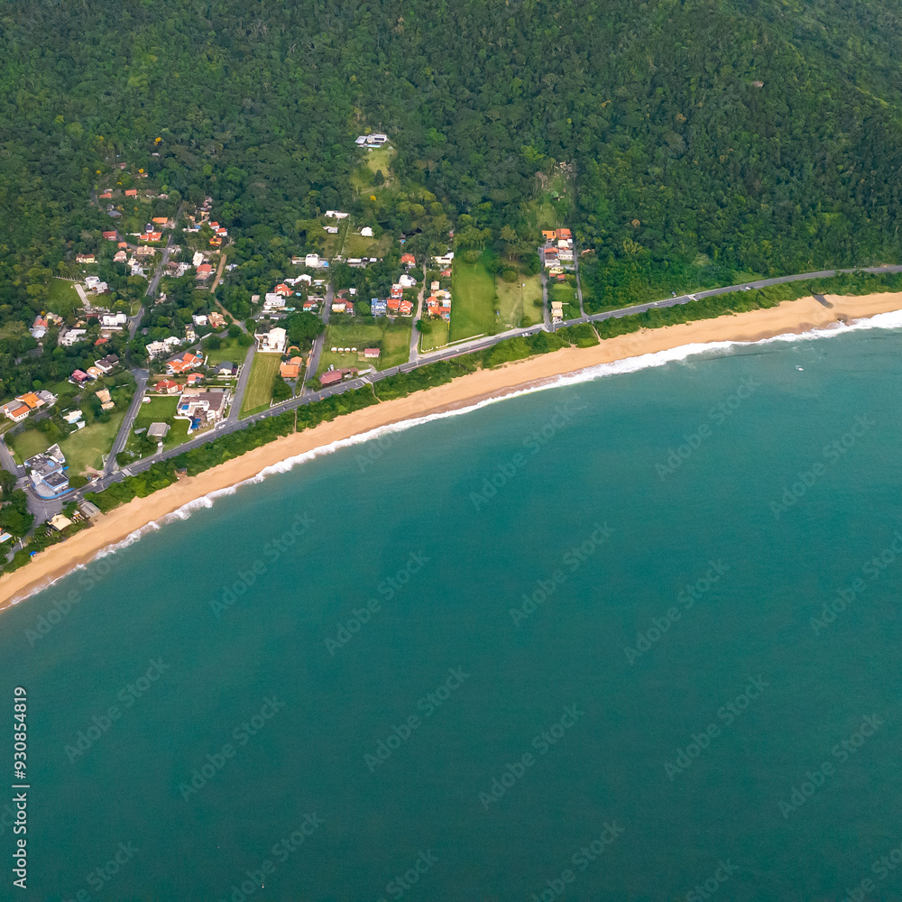 Fototapeta premium Balneario Camboriu in Santa Catarina. Taquaras Beach and Laranjeiras Beach in Balneario Camboriu. Aerial view in landscape. Square image